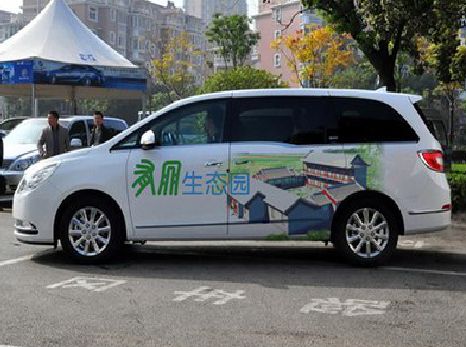 凤凰户外车贴喷绘如何保持效果?